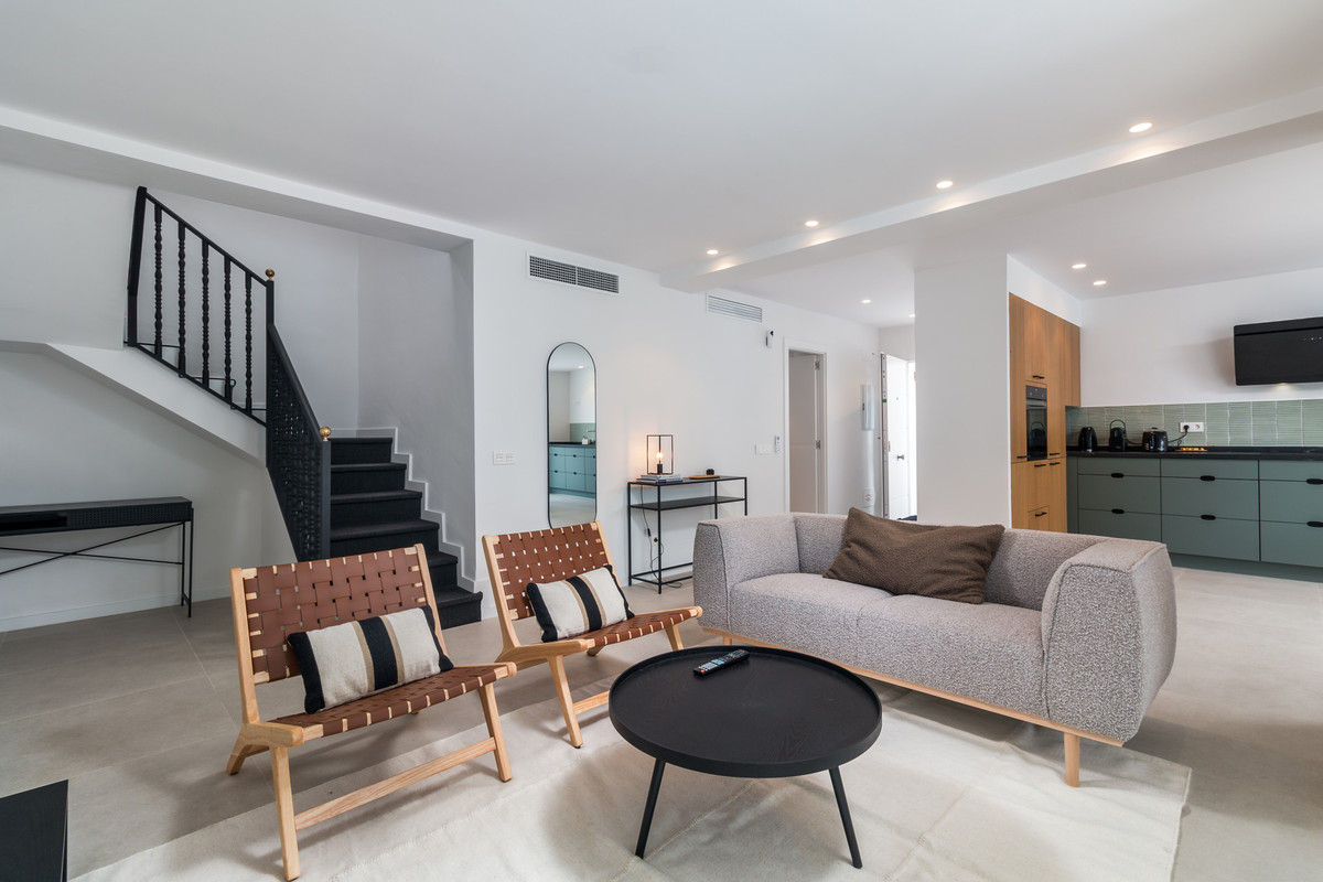 Semi-Detached House for sale in Istán