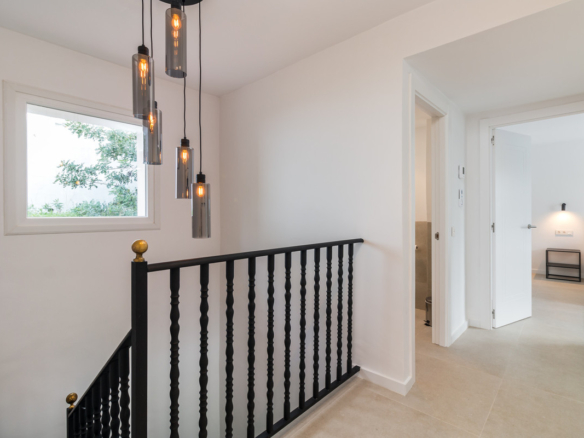 Semi-Detached House for sale in Istán