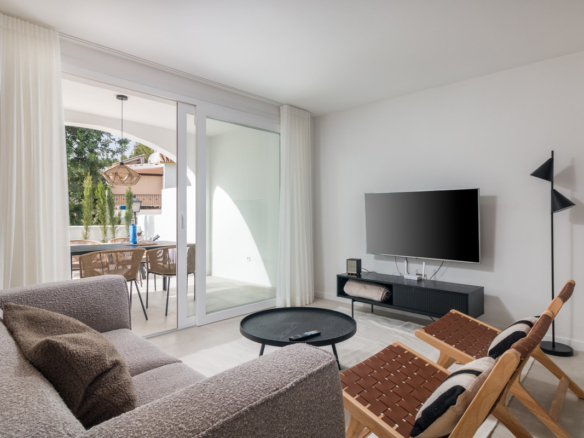 Semi-Detached House for sale in Istán