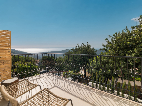 Semi-Detached House for sale in Istán