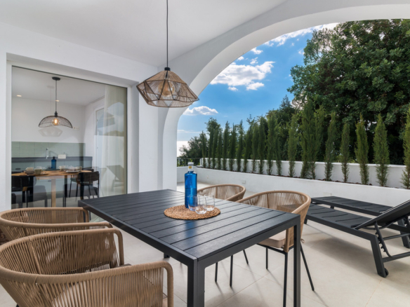 Semi-Detached House for sale in Istán