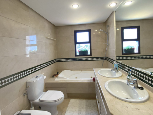 Townhouse for sale in Benahavís