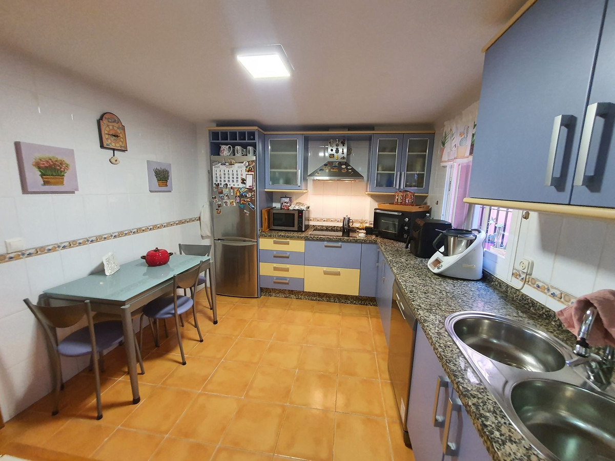 Townhouse for sale in Churriana