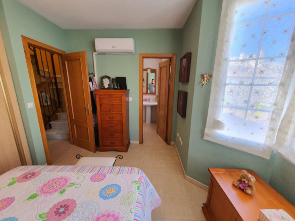 Townhouse for sale in Churriana