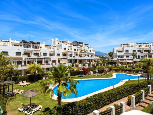 Townhouse for sale in Estepona