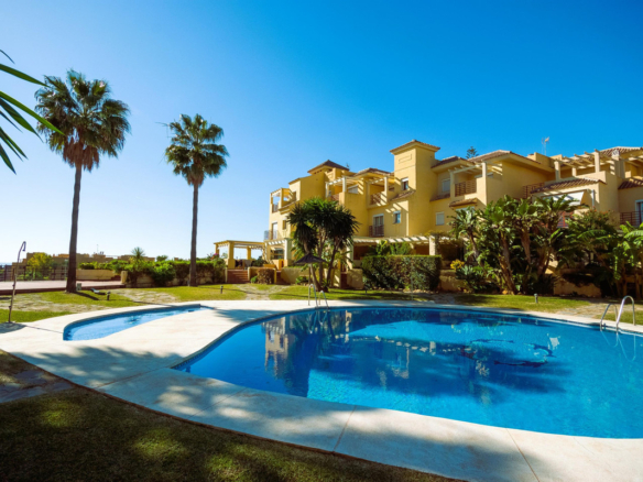 Townhouse for sale in Estepona