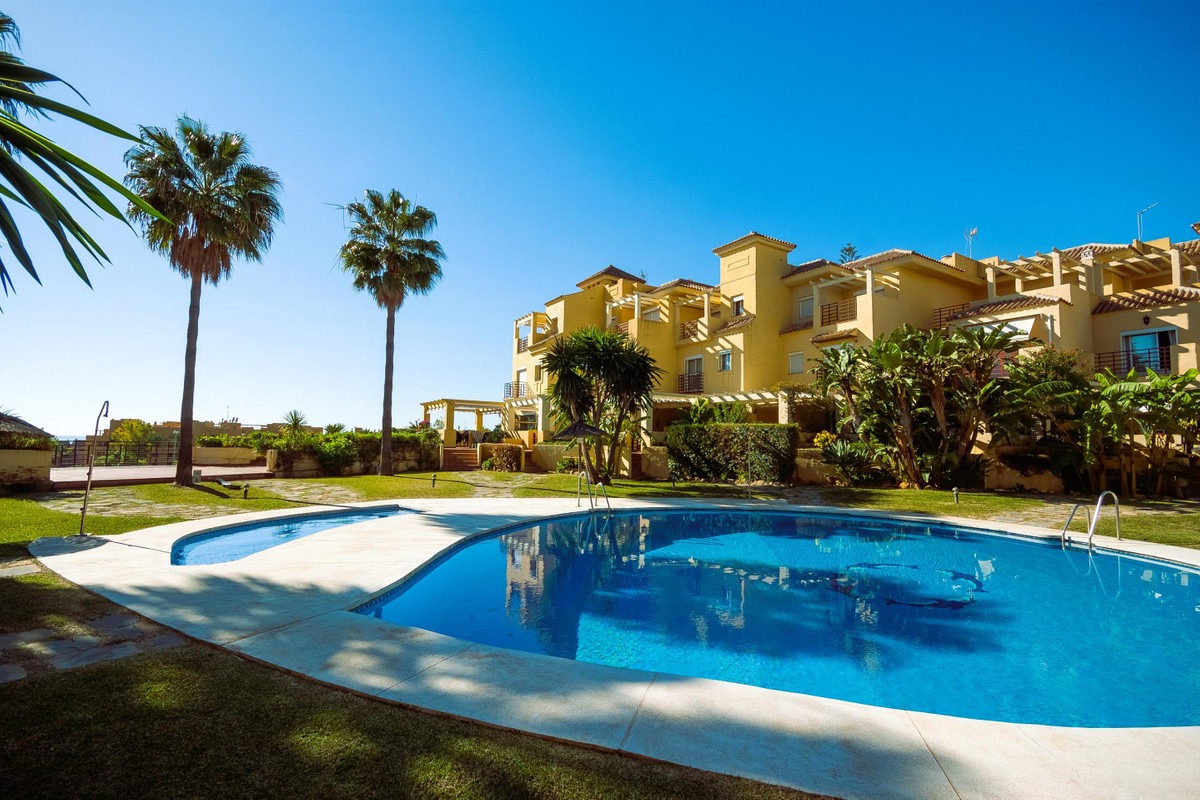 Townhouse for sale in Estepona
