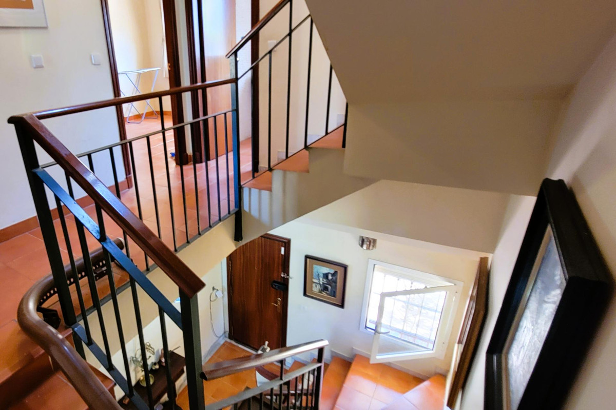 Townhouse for sale in Estepona
