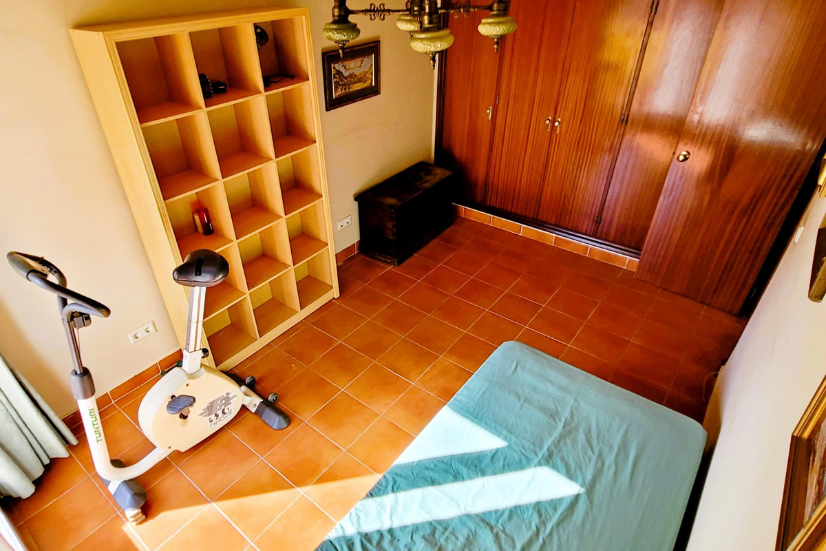 Townhouse for sale in Estepona