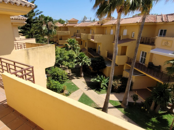 Townhouse for sale in Estepona