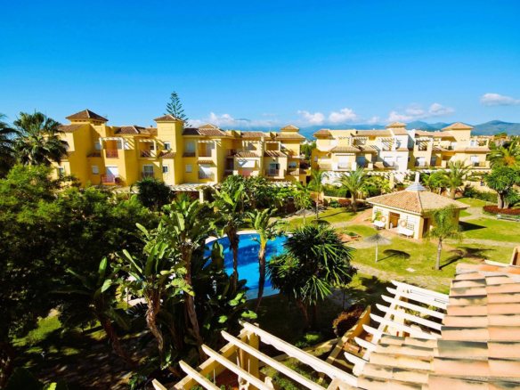 Townhouse for sale in Estepona