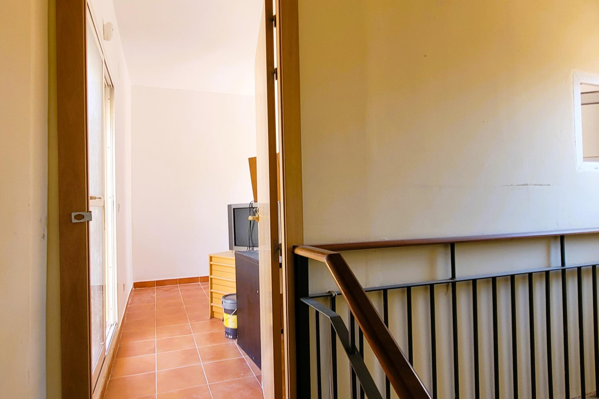 Townhouse for sale in Estepona