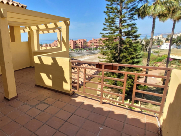 Townhouse for sale in Estepona