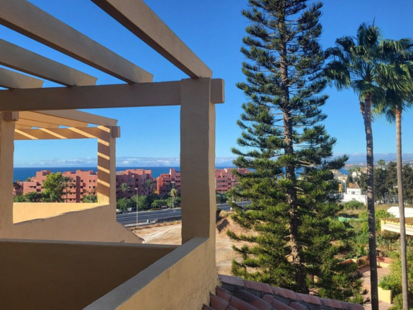 Townhouse for sale in Estepona