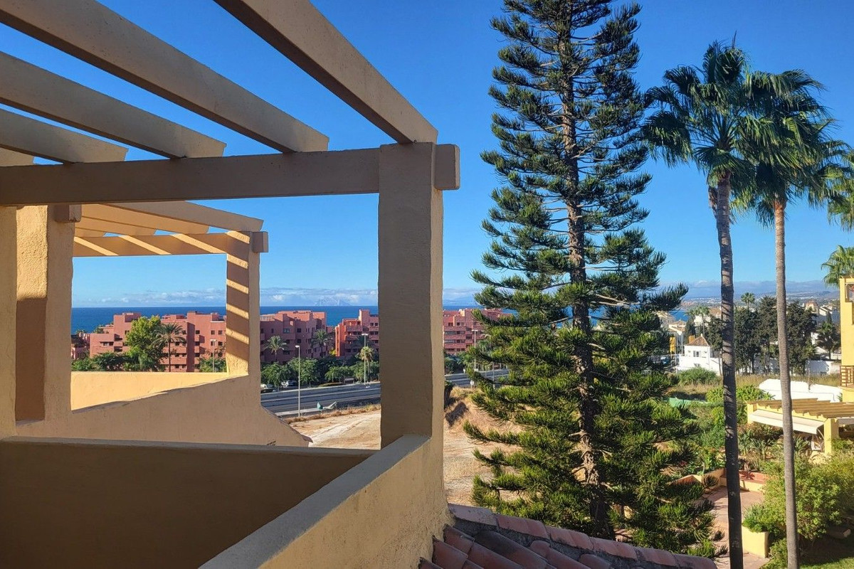 Townhouse for sale in Estepona