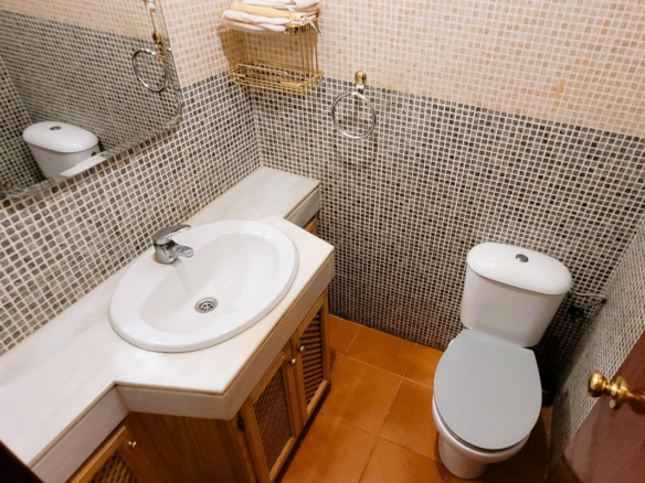 Townhouse for sale in Estepona