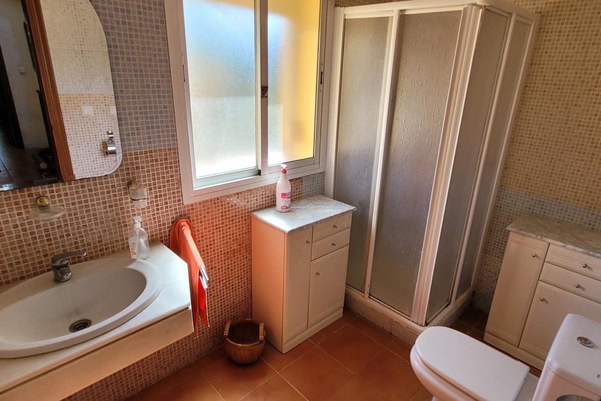Townhouse for sale in Estepona