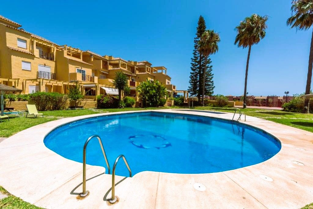 Townhouse for sale in Estepona