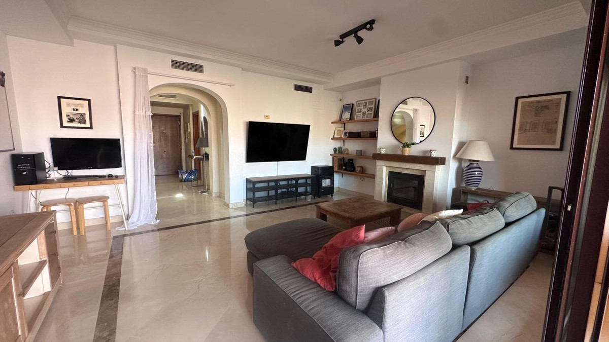 Townhouse for sale in Estepona