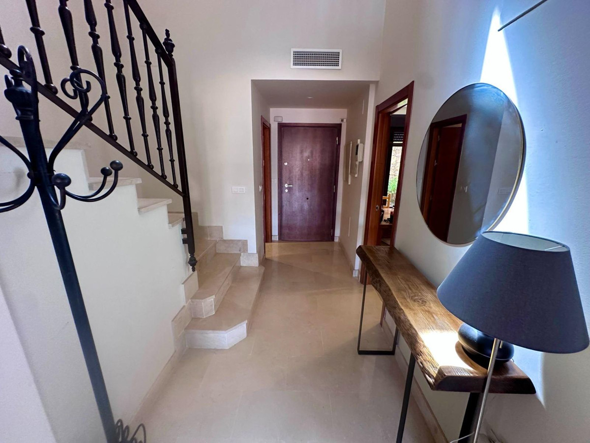Townhouse for sale in Estepona