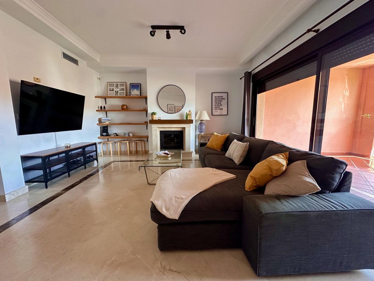 Townhouse for sale in Estepona