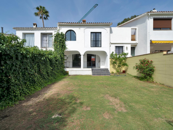 Townhouse Til salg i Estepona