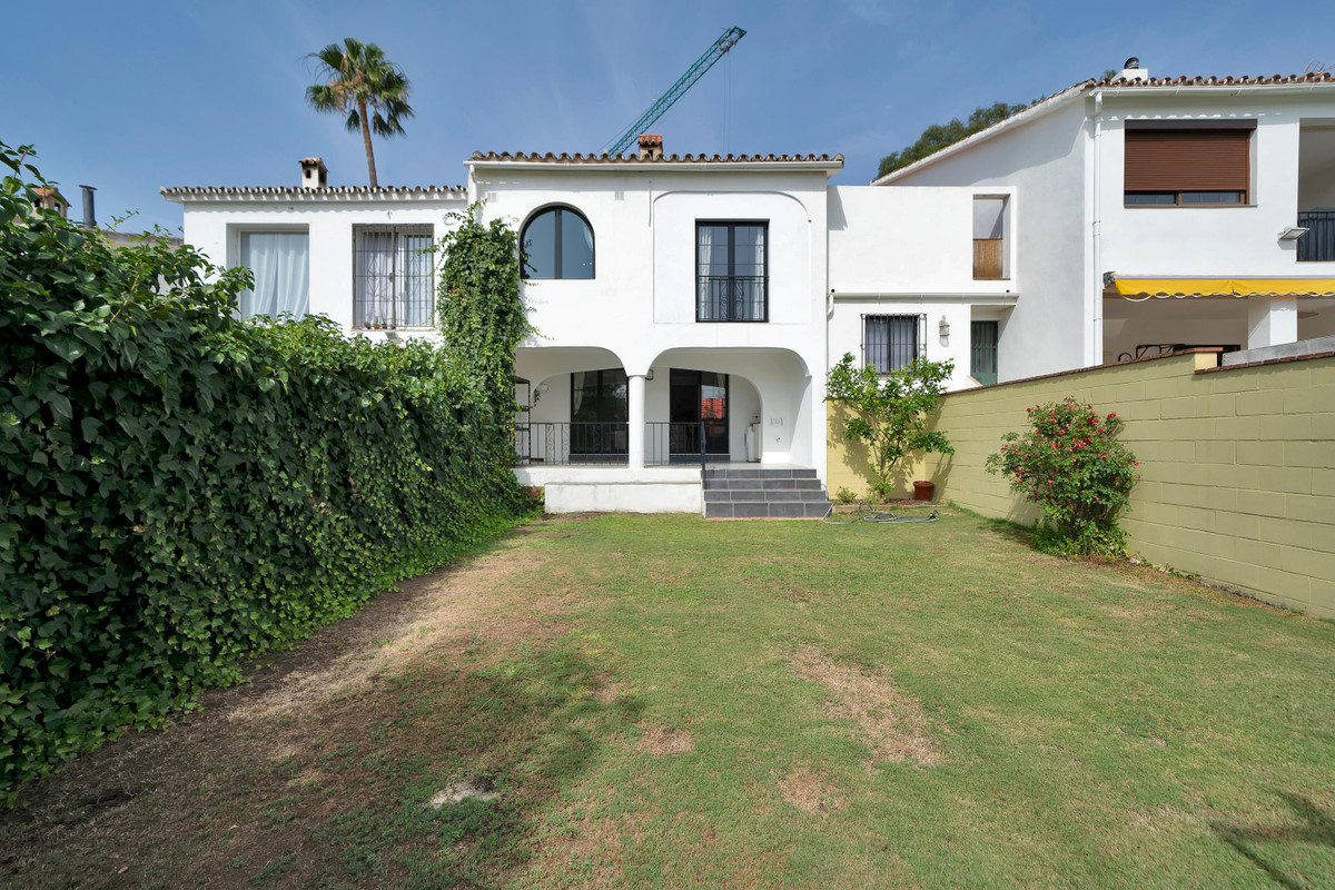 Townhouse Til salg i Estepona