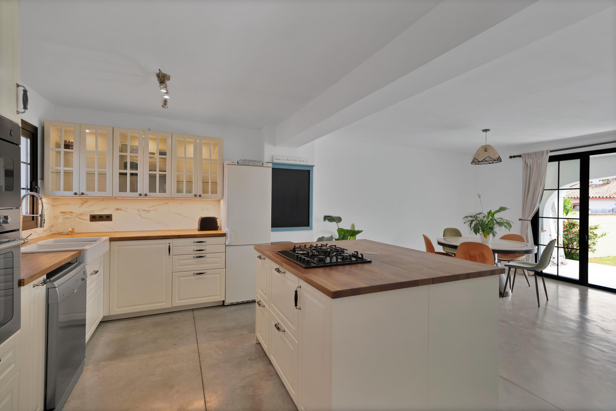 Townhouse Til salg i Estepona