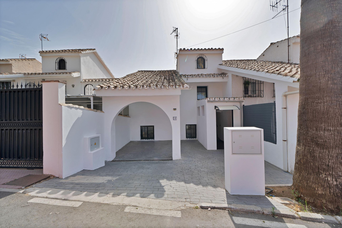 Townhouse Til salg i Estepona
