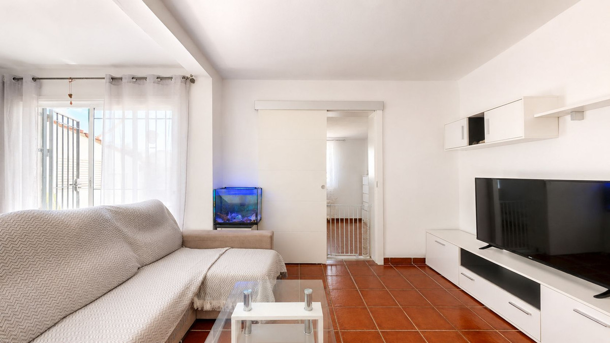 Townhouse for sale in Estepona