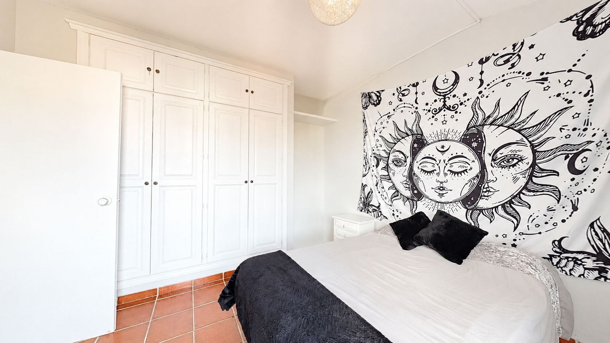 Townhouse for sale in Estepona