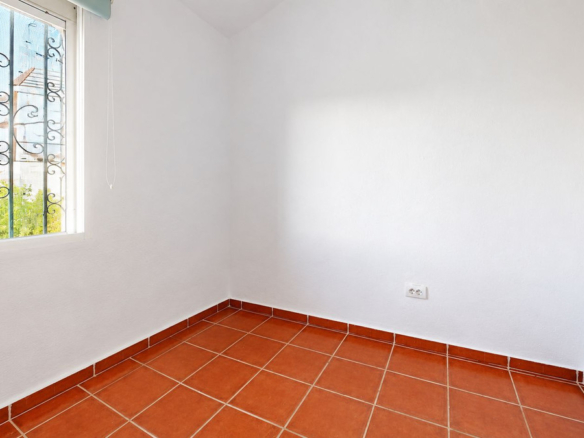 Townhouse for sale in Estepona