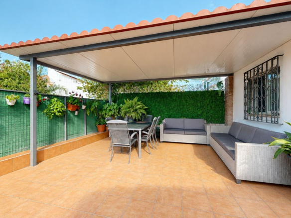 Townhouse for sale in Estepona