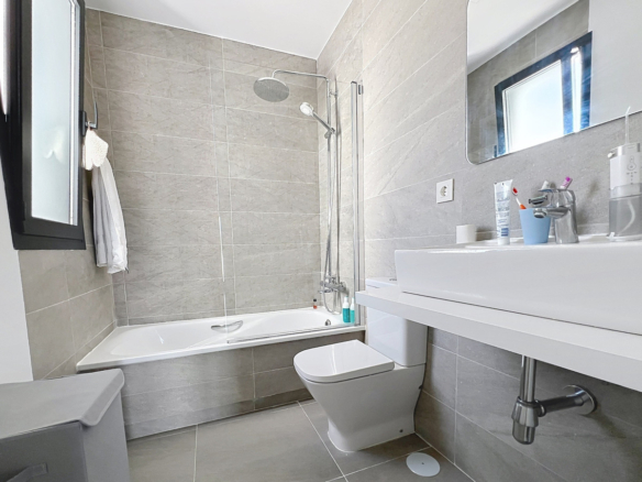 Townhouse for sale in Manilva