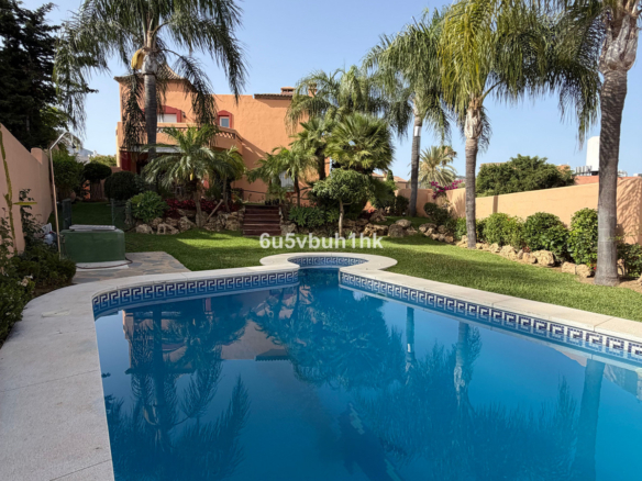 Townhouse for sale in Marbella
