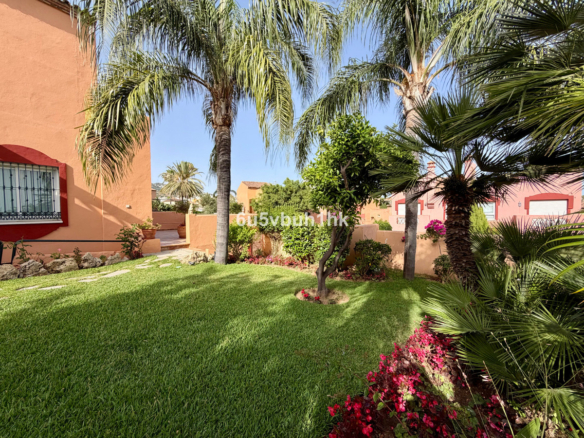 Townhouse for sale in Marbella