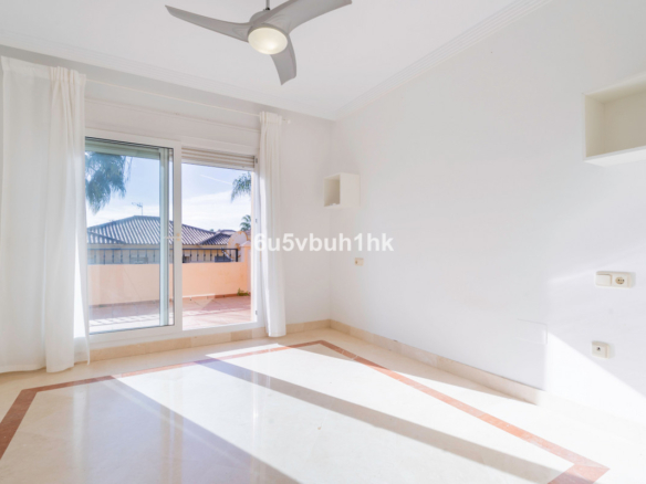 Townhouse for sale in Mijas