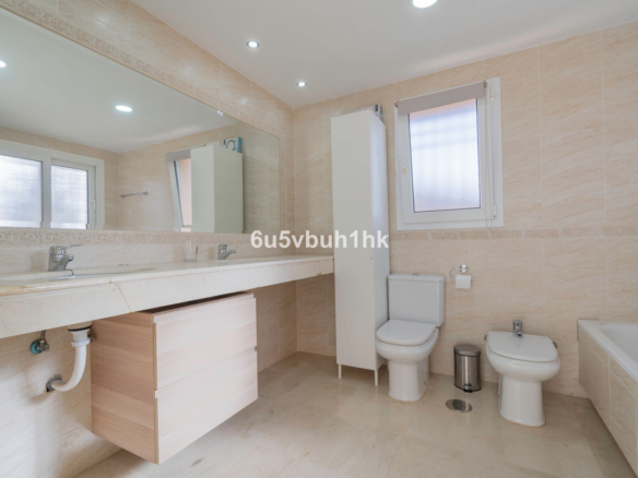 Townhouse for sale in Mijas
