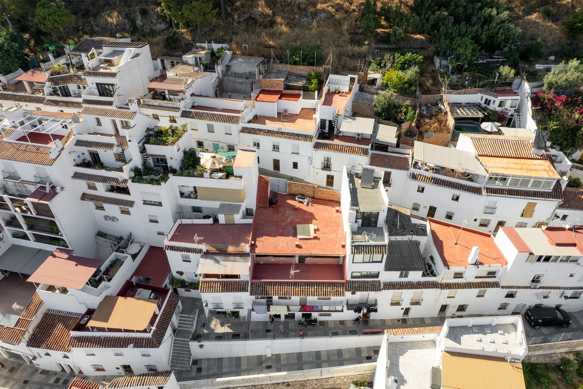 Townhouse-in-Mijas-Ref-R5413087 Townhouse for sale in Mijas