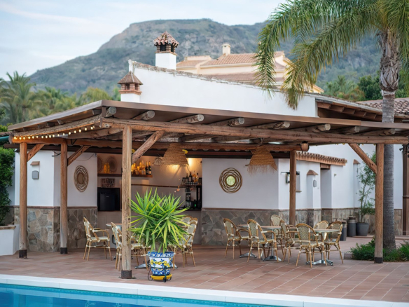 Villa for sale in Alhaurín el Grande