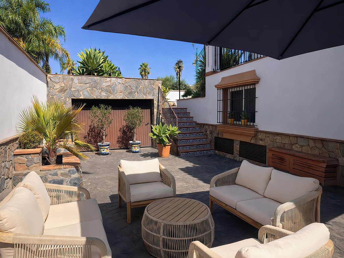 Villa for sale in Alhaurín el Grande