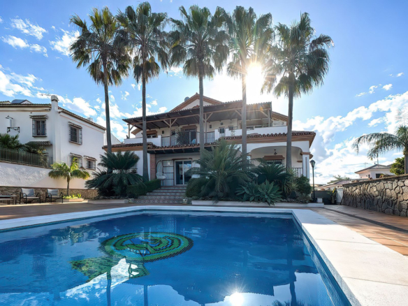 Villa for sale in Alhaurín el Grande