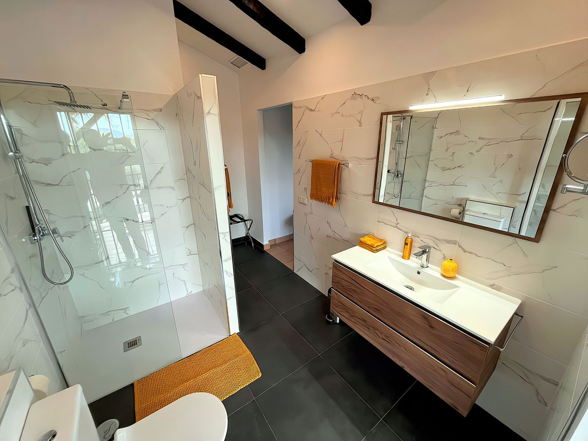 Villa for sale in Alhaurín el Grande