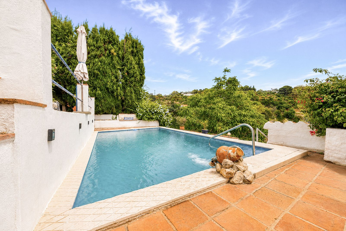 Villa for sale in Alhaurín el Grande