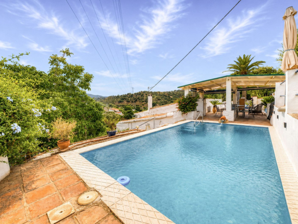 Villa for sale in Alhaurín el Grande