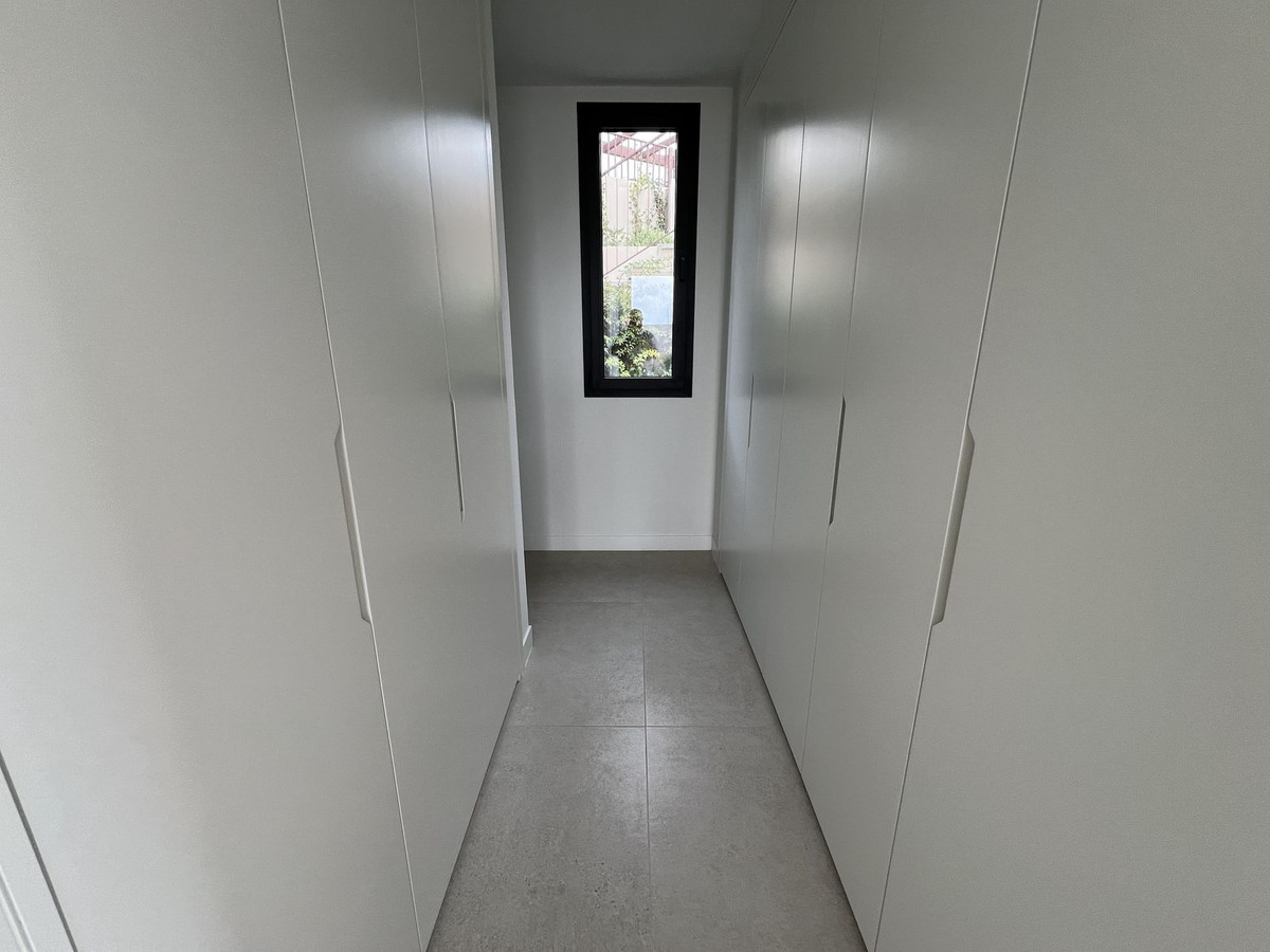 Villa for sale in Benahavís