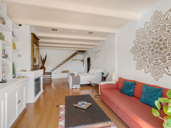 Villa for sale in Benalmadena