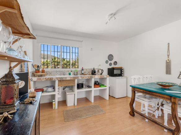 Villa for sale in Benalmadena