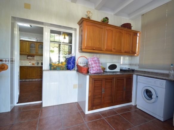 Villa for sale in Benalmadena