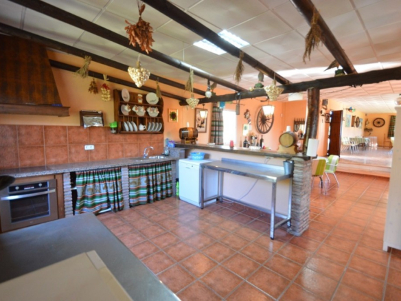 Villa for sale in Benalmadena